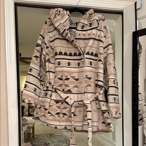 Ava & Viv Geometric Hooded Cape in Cream and Black